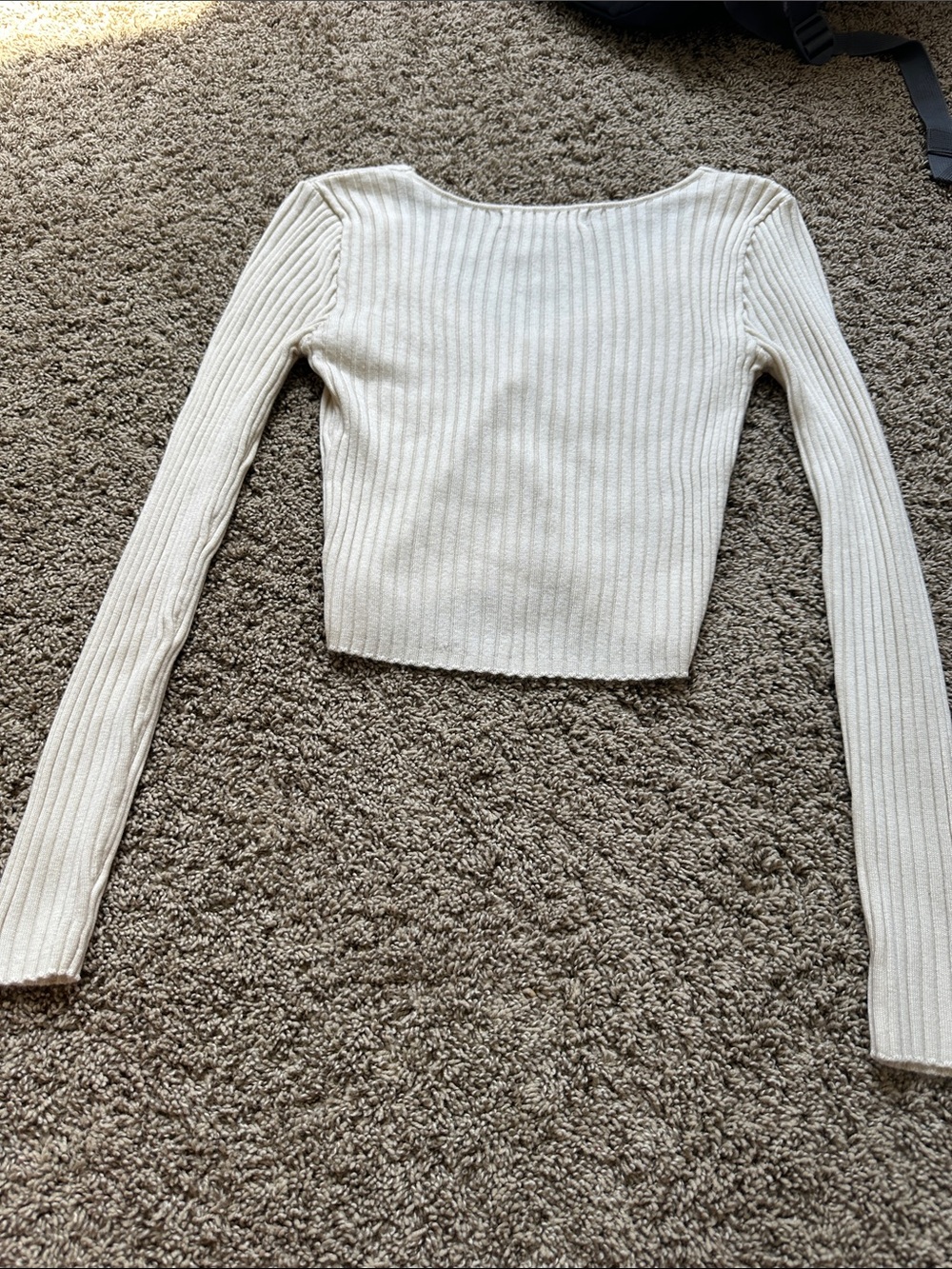 Forever 21 Cream Ribbed V-Neck Button Cropped Cardigan - Picture 3 of 4